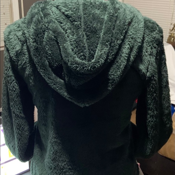 Jackets - Picture 2 of 8